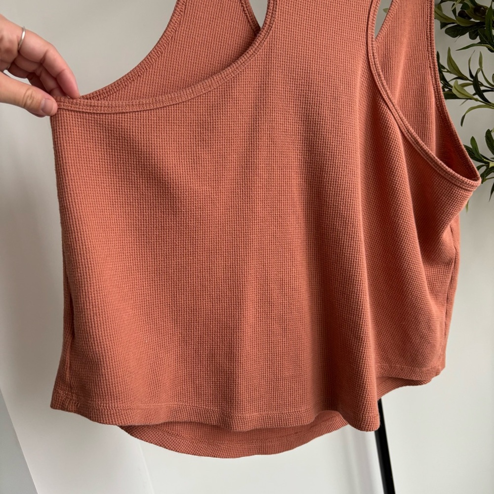 • [Old Navy] Racerback • - Picture 11 of 12